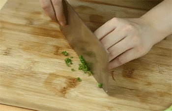 【韩式角瓜饼】切葱花
