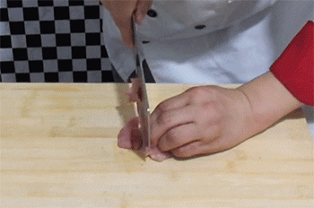 【干煸豆角】切肉末