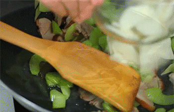 【料烧鸭】加茭白