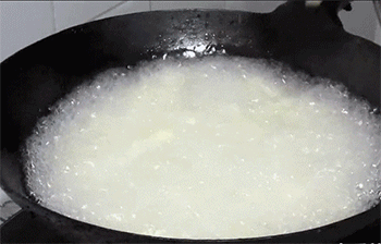 【鱼香茄子条】炸切条