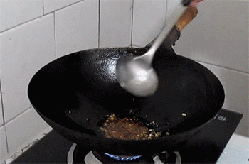 【香菇油菜】加入水