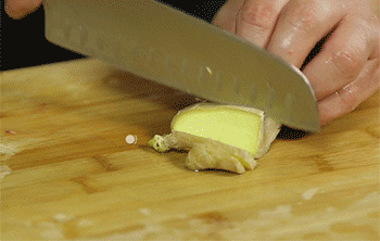 【豉油鸡】姜切片