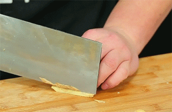 【杭椒牛柳】姜切片