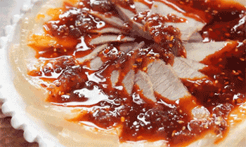 【蒜泥白肉】淋料汁