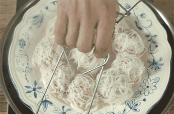 【萝卜丝肉丸】蒸