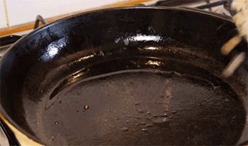 【砂锅红烧肉】炒糖色