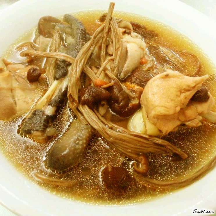 茶树菇乌鸡汤的做法