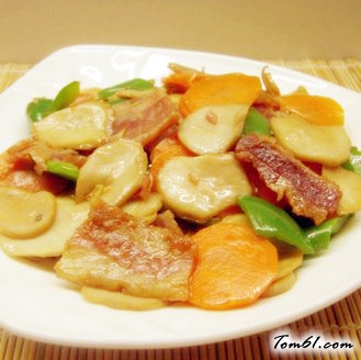 火腿蒸鸡枞的做法