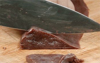 【酱爆猪肝】切片