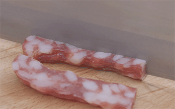 【生炒糯米饭】腊肠切丁
