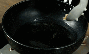 【香煎马鲛鱼】爆香