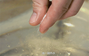 【咸肉雪菜炒蚕豆】煮