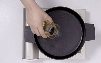 【香煎三文鱼】热锅起油