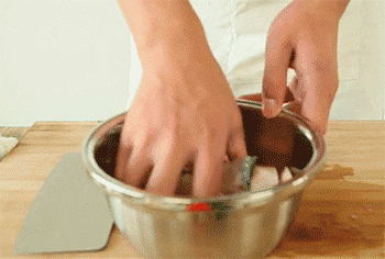 【红烧鱼块】搅拌