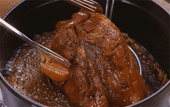 【冰糖元蹄】捞出