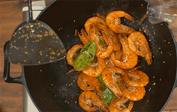 【柠檬叶香辣虾】淋