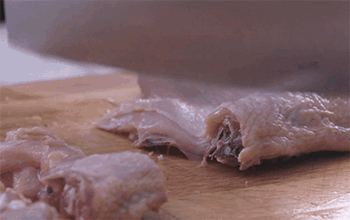 【荷叶鸡】切块