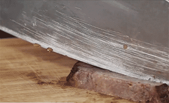 【香辣牛肉】切条