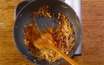 【黄豆肉末炒咸菜】调味