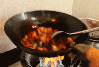 【红烧鱼块】翻炒