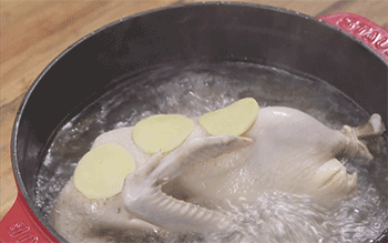 【笋干老鸭煲】炖煮