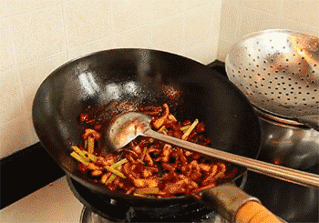 【干煸鱿鱼丝】调味