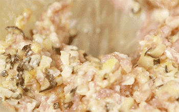 【苦瓜酿肉】搅拌