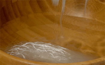 【肉末粉丝煲】浸泡