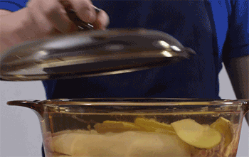 【双椒拌蹄花】煮沸