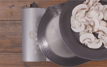 【茨菰炖羊肉】入锅