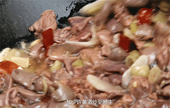 【泡椒鸡杂】炒