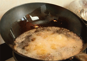 【贵妃鸡翅】炸