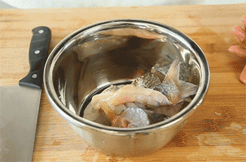 【松子鲈鱼】腌