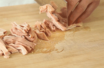 【蒜烧肚条】猪肚