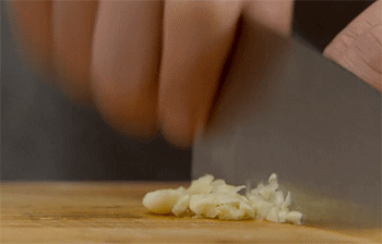 【锅塌豆腐】大蒜