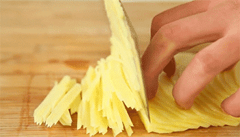 【洋葱土豆饼】切丝