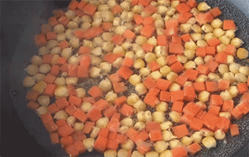 【什锦蛋炒饭】煮