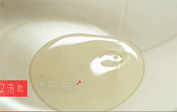 【黄瓜炒虾仁】起油