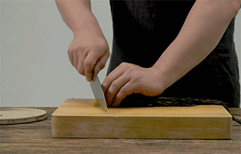 【咸肉雪菜炒蚕豆】切末