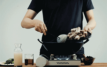 【豆瓣排骨】放入排骨