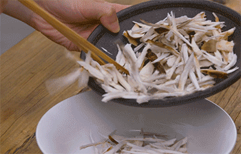 【火腿蒸鸡枞】铺