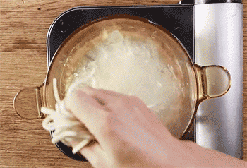 【咖喱拌面】煮面条