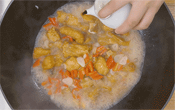 【赣南小炒鱼】勾芡