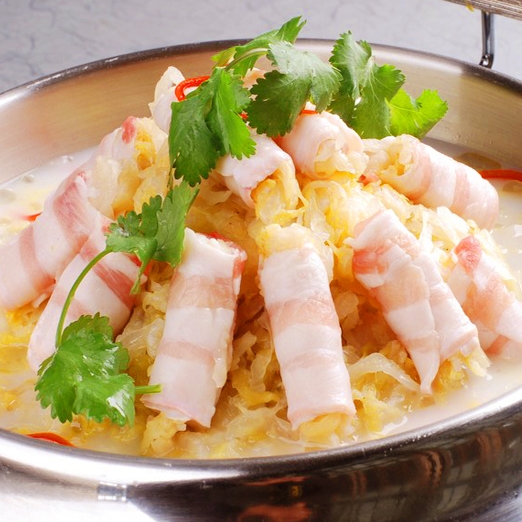 【酸菜汆白肉】成品图