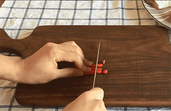 【孔雀开屏武昌鱼】辣椒