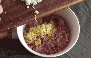 【糖醋茄盒】放调料