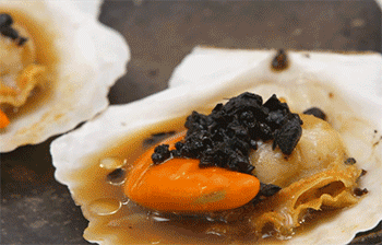 【葱香豆豉蒸扇贝】调味