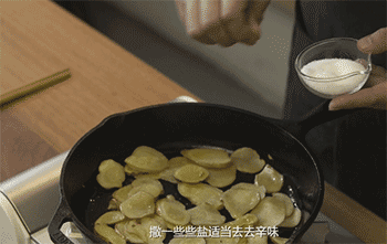 【姜汁焖番鸭】撒盐