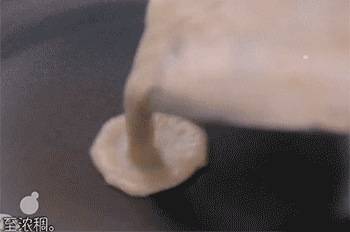 【奶油蘑菇汤】倒回锅中