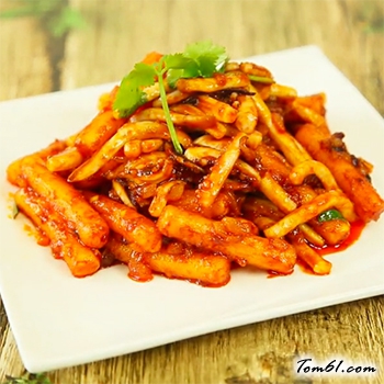 年糕炒鱿鱼的做法